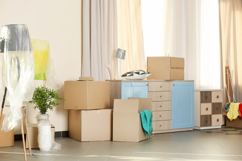 House movers planning a residential move in Isleworth