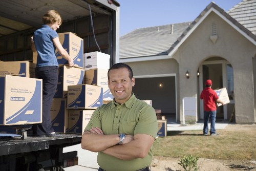 Keyboard navigation and screen-reader friendly webpage layout for an accessible moving service