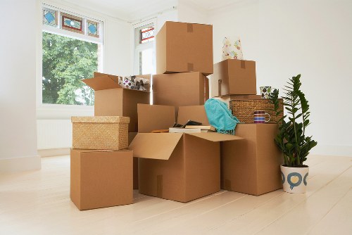 Local removal van for homes and businesses in Isleworth