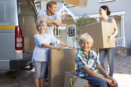 Flexible moving help in Isleworth for homes and offices